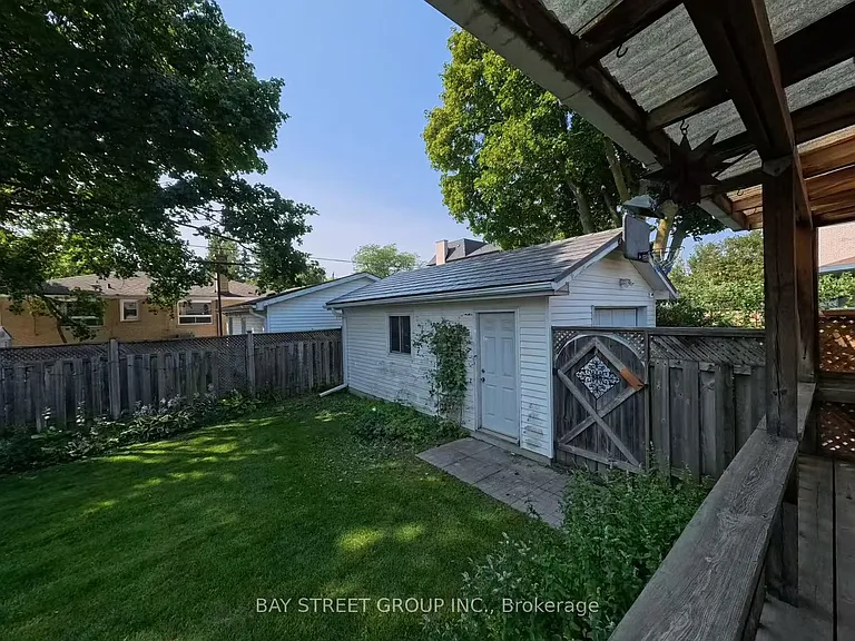 402 Osiris Dr — Photo 41