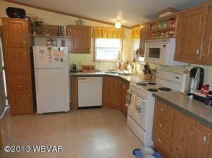 3rd image of 95 Woodland Dr