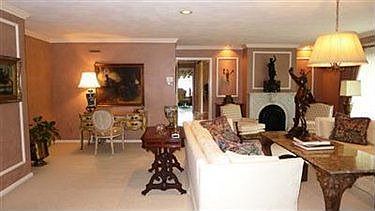 3rd image of 2112 Acacia Park Dr