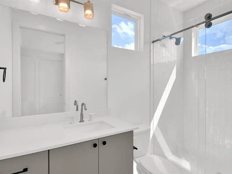 7208 Providence Ave #2 — Photo 17