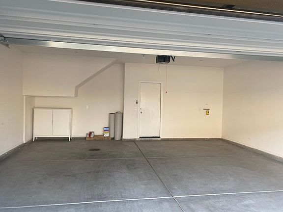 3rd image of 707 Sleeping City Ave