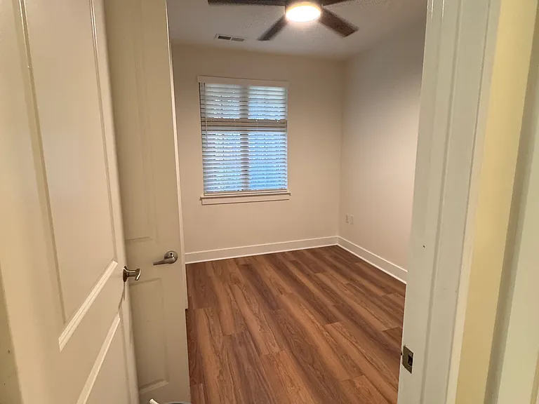 1101 W 1st St #103 — Photo 25