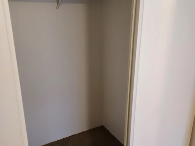 2466 Merrill Ave — Photo 9