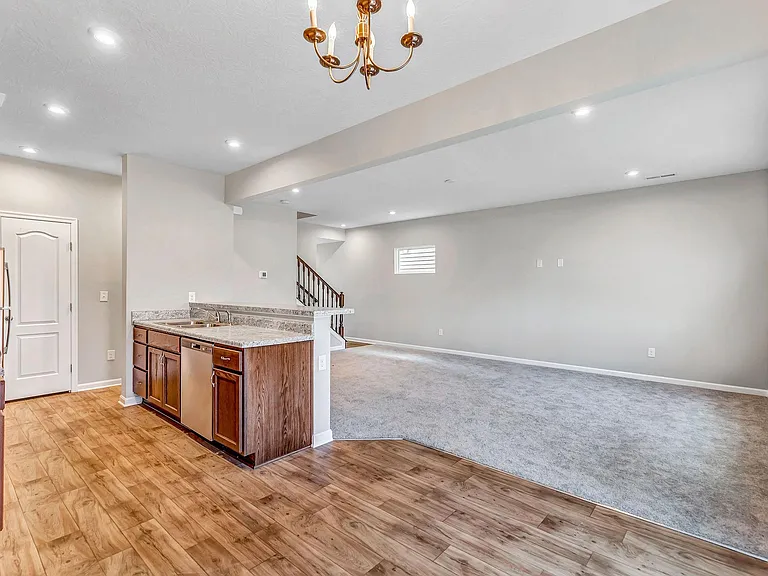 5849 Parkview Ln — Photo 11