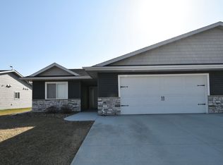 306 11th St N, Goodhue, MN 55027