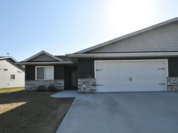306 11th St N, Goodhue, MN 55027