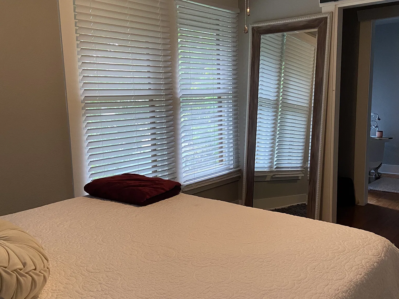 The Apartments at Mesquite House | Boutique Apartments in Uvalde, Texas — Photo 4