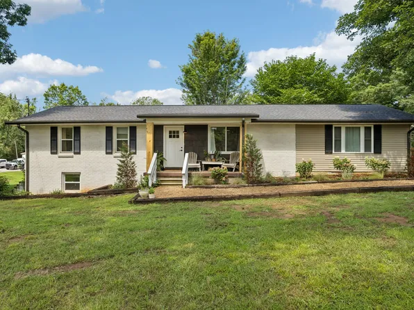 9062 E 40th Rd, Bon Aqua, TN 37025