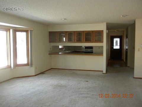 3rd image of 903 Conifer Ct APT 15