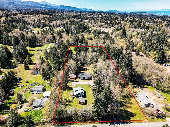 4th image of 1316 Mount Pleasant Road