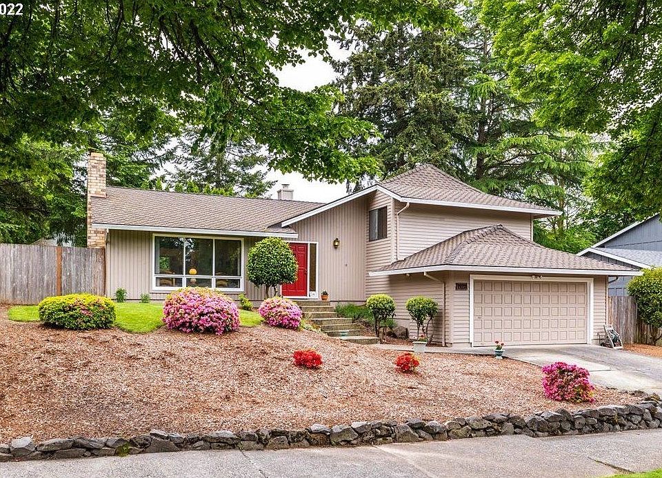 1st image of 14750 SW Carolwood Dr