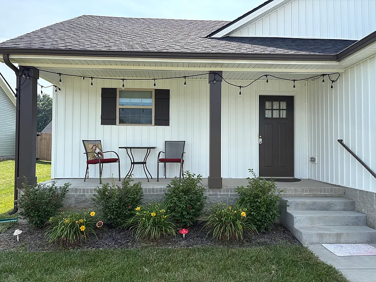 Fredrick Dr — Photo 2