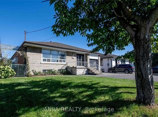 148 Katherine Rd, Toronto, ON M3K1J7