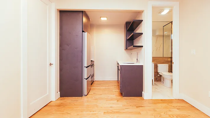 Rented by Nooklyn NYC LLC | media 22