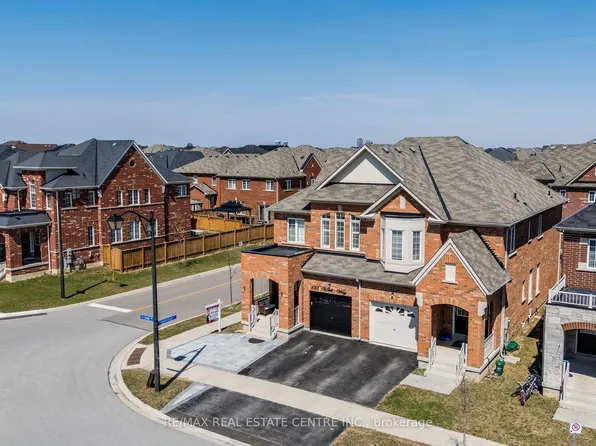 1067 Urell Way, Milton, ON L9T 8V5