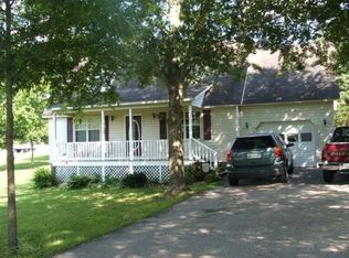 50 Oaklawn Estates Rd, Paris, TN 38242