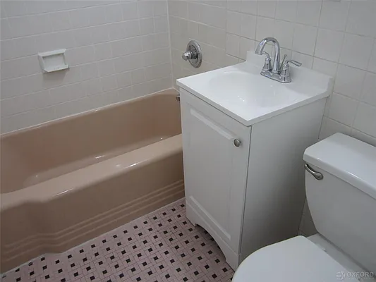 Rented by Alexander Hidalgo, Inc. | media 19