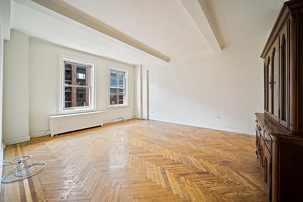 Rented by Bond New York | media 2