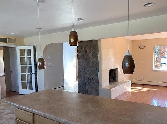 kitchen/dining