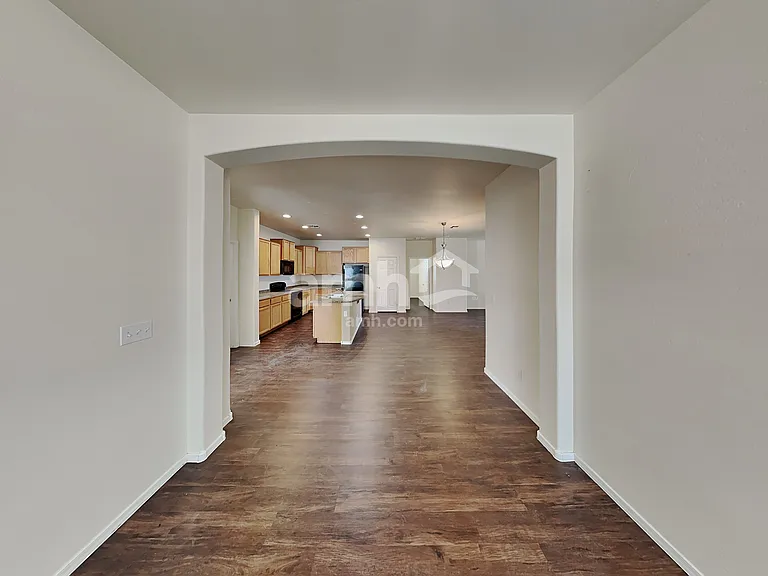 2363 E Omega Dr — Photo 7
