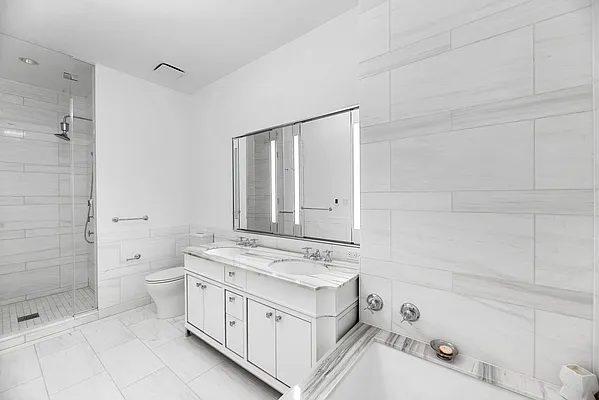 Rented by LG Fairmont Group | media 23