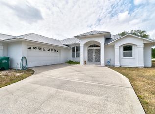 591 Melrose Ln, Sebastian, FL 32958