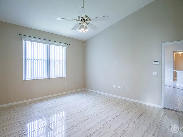 9214 Sunnyoak Dr — Photo 13