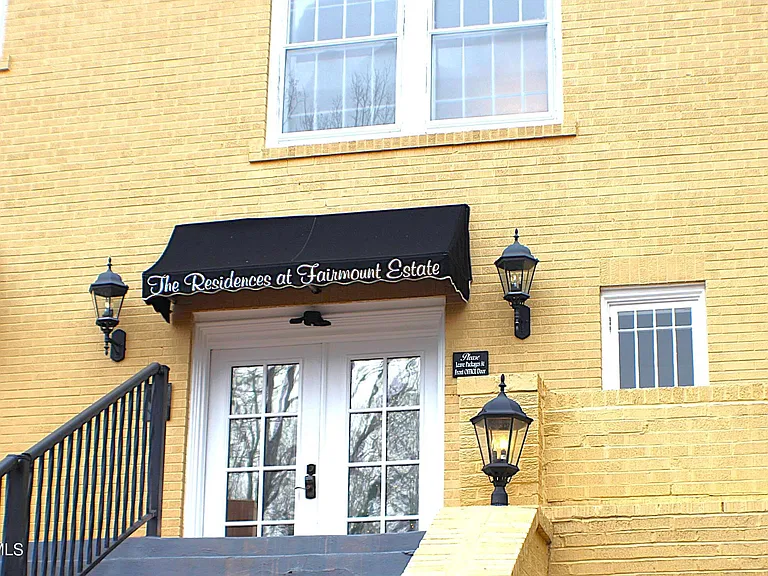 924 Maryland Ave #F — Photo 4