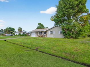 607 SE Forgal Street SE, Port Saint Lucie, FL 34983