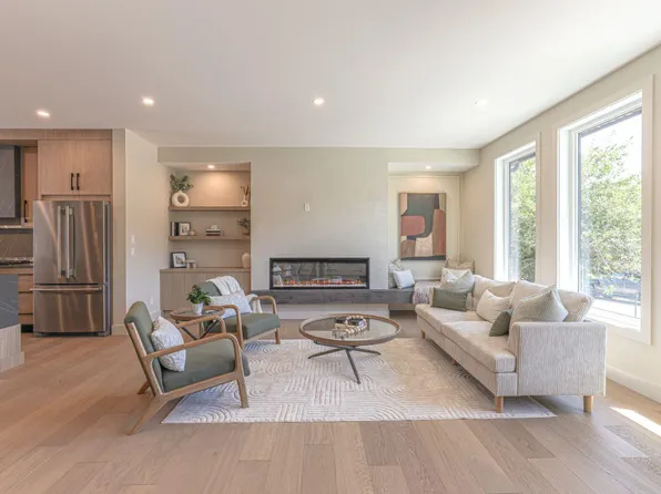 147 Heston St NW, Calgary, AB T2K 2C5