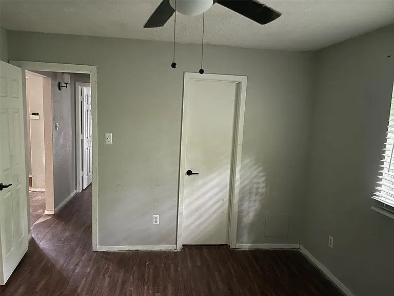 1026 W Brompton Dr — Photo 6