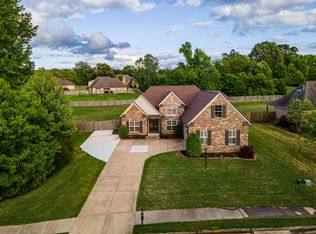 836 Shadow View Dr, Hernando, MS 38632