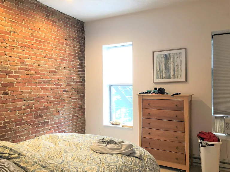 25 Holyoke St #5 — Photo 15