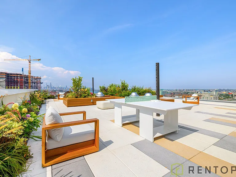 99 Fleet Pl #21R — Photo 22