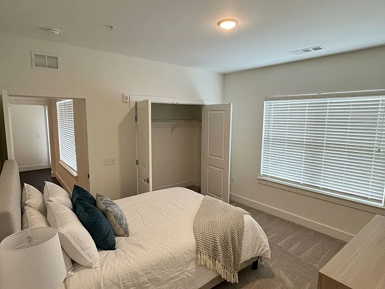 99 Halls Pl — Photo 2