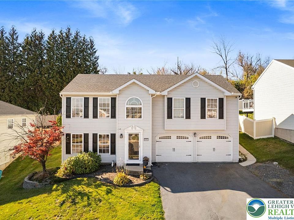 1st image of 5043 Foxdale Dr