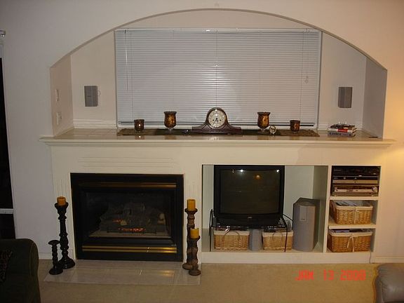 Living room & fire place