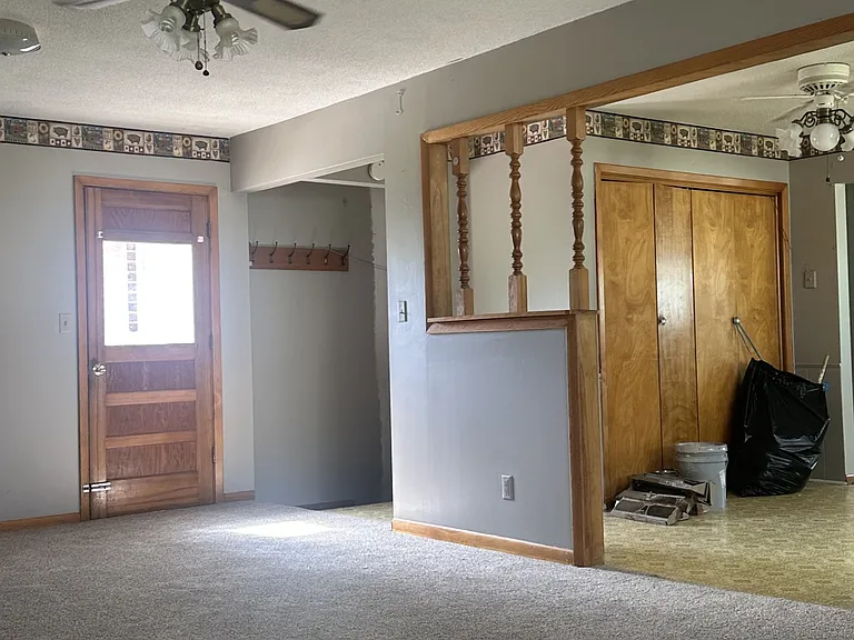 313 E Grandview Dr — Photo 14