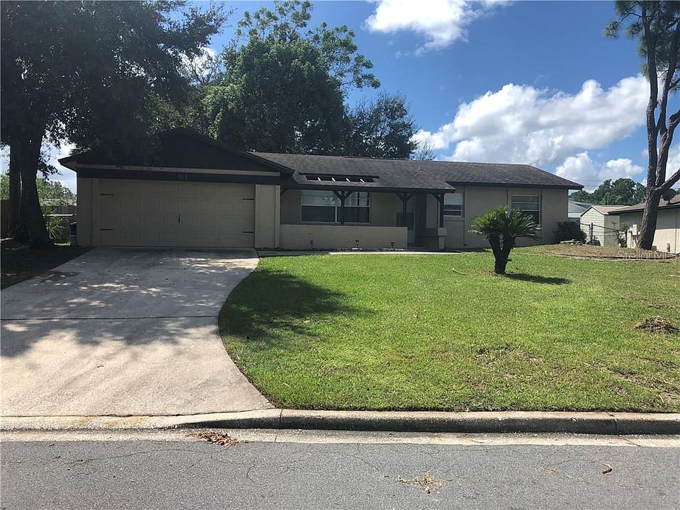 1st image of 305 Tall Pine Ln