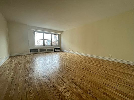 3rd image of 12333 83rd Ave APT 3003