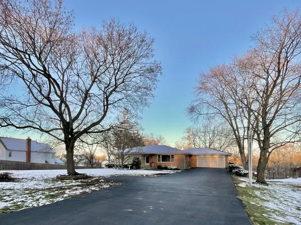 1243 N State Route 21, Gurnee, IL 60031