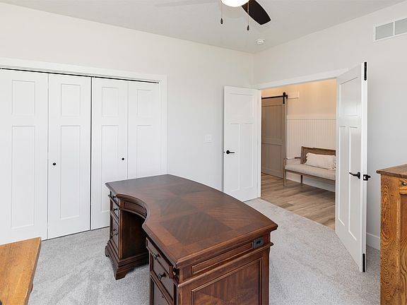 4th image of 1300 Deer Ridge Dr NW