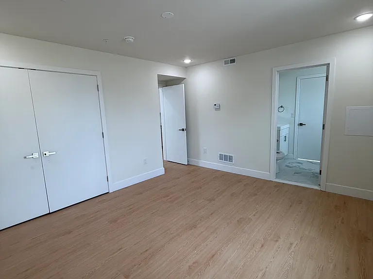4212 Lancaster Ave #202 — Photo 25