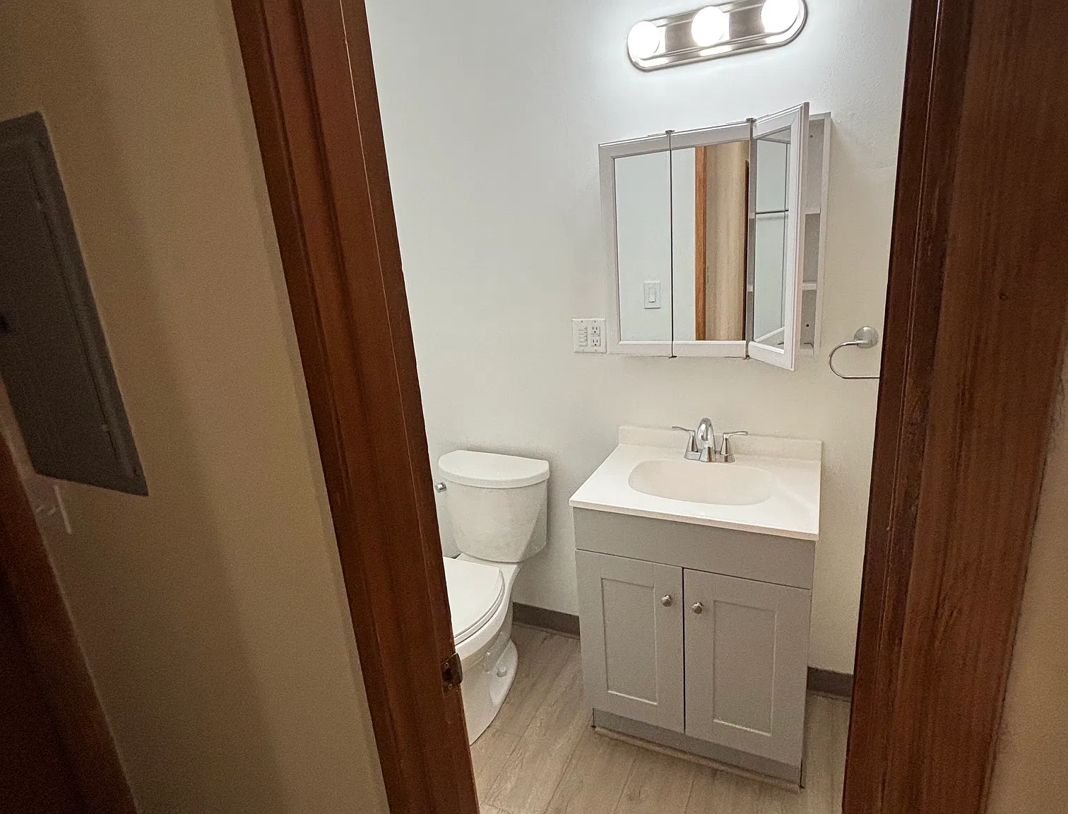 2 bed, 800 sqft, $1,900 — Photo 4