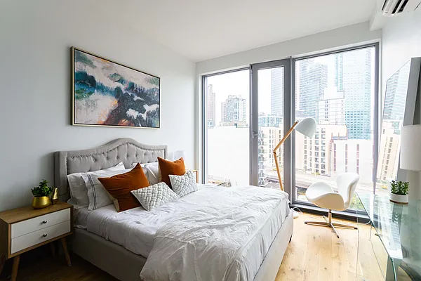 Rented by The KCI Group | media 118