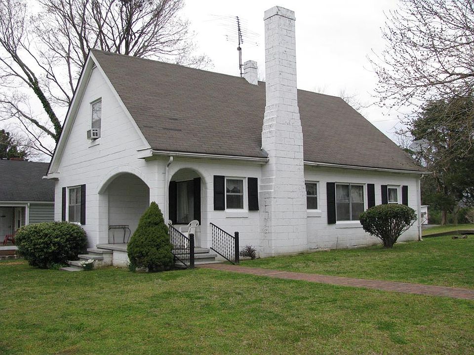 1st image of 313 4th St