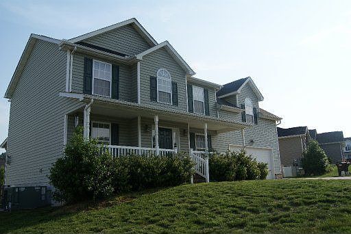 1st image of 5706 Capeside Ln