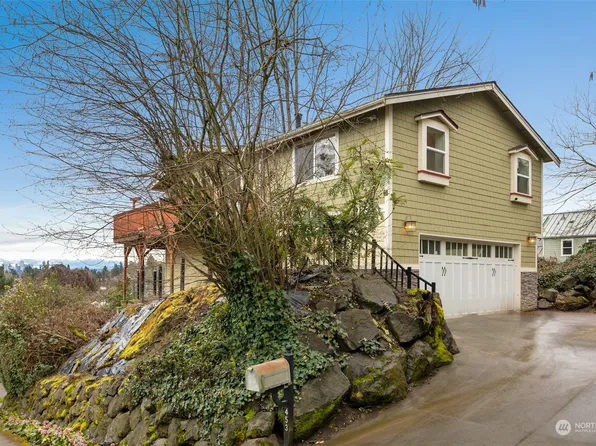 453 26th Avenue E, Seattle, WA 98112