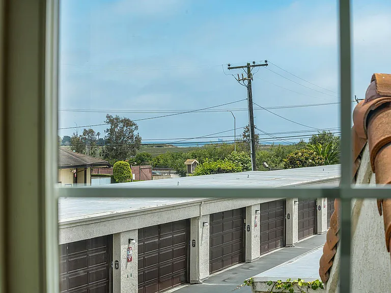 1240 Franciscan Ct #6 — Photo 9