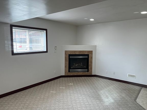 5th image of 4154 Manzanillo Cres